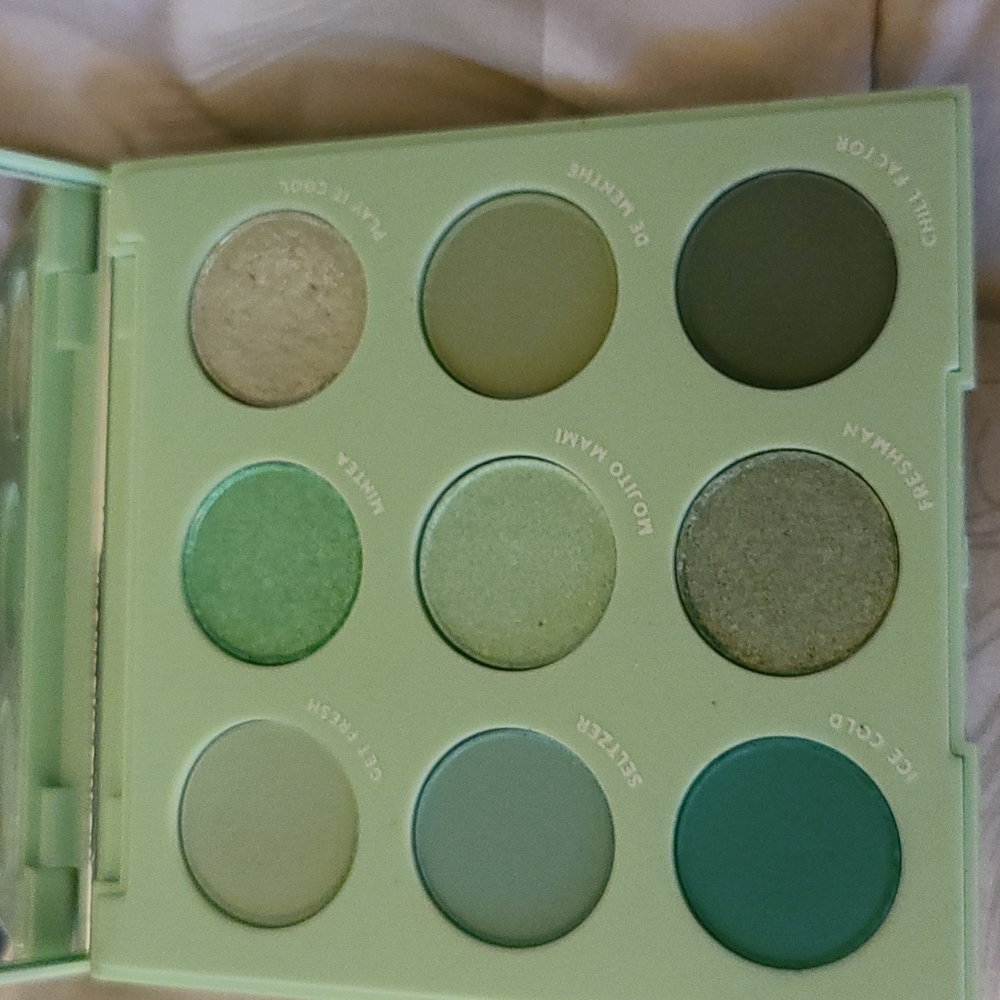 Colourpop - Picture 2 of 3
